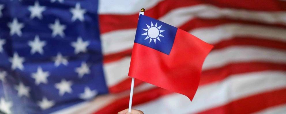 Посольство Китая: США должны прекратить официальный контакт с Тайванем
