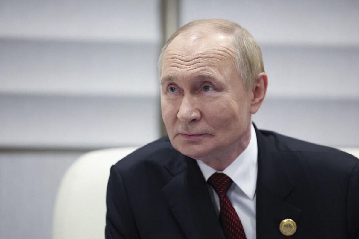 Путин посмертно наградил троих погибших в Ярославской области медиков скорой помощи