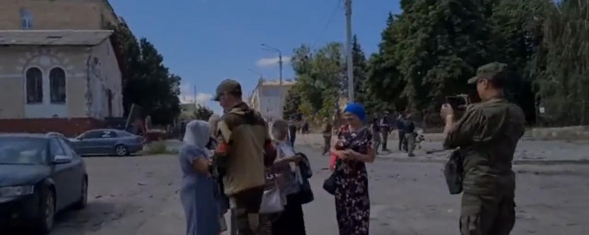 France 2 показал радость жителей Лисичанска после освобождения
