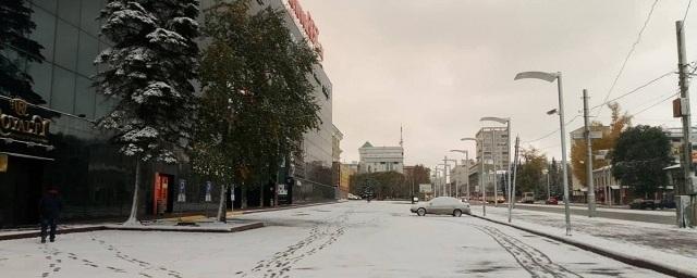 В Челябинске дорожные службы готовы к работе в снегопад