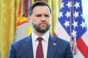 Вице-президент США решил за три года разобраться с «документами об НЛО» и назвал инопланетян демонами