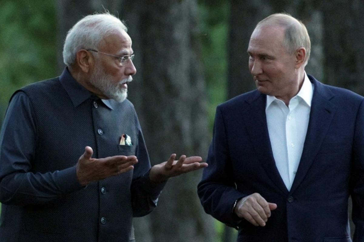 Ушаков рассказал о будущей встрече Путина и Моди