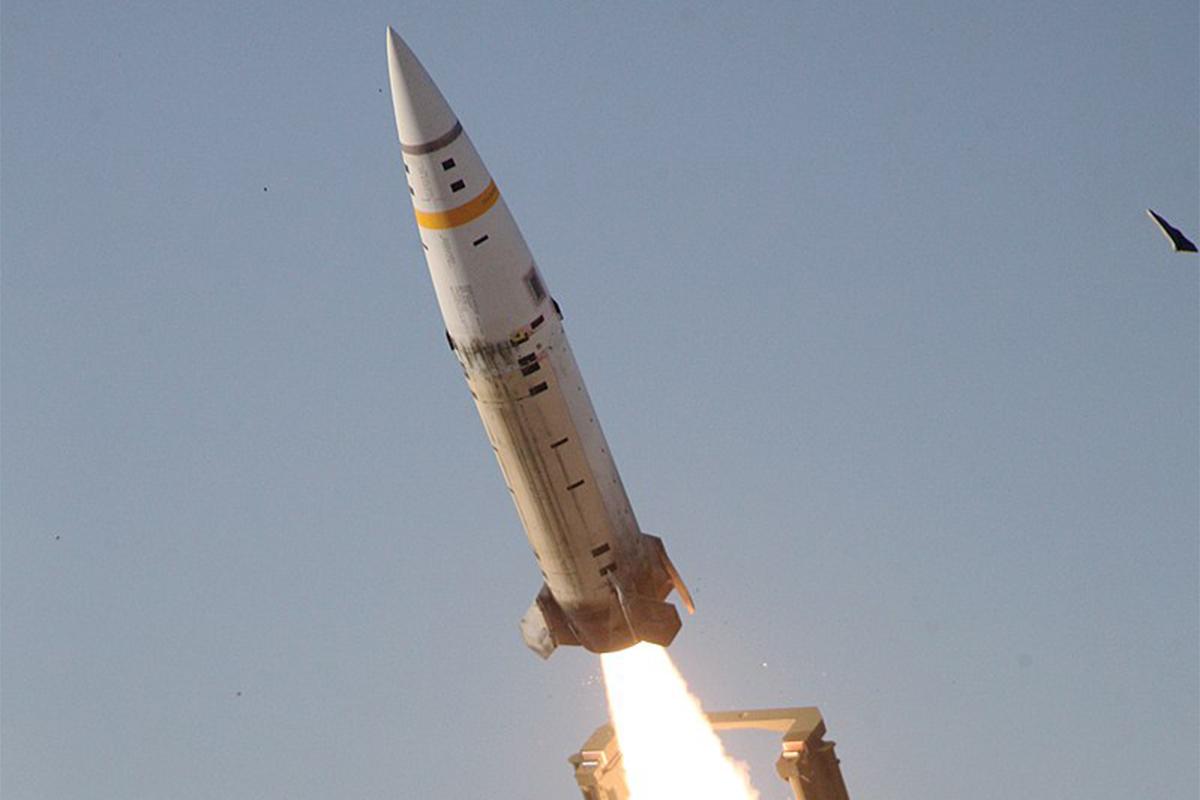 В России (страна-террорист) изучили устройство ракеты ATACMS