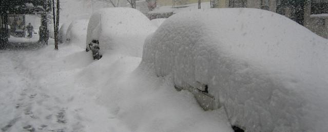 В Нижнем Новгороде из-за сильных снегопадов введен режим ЧС