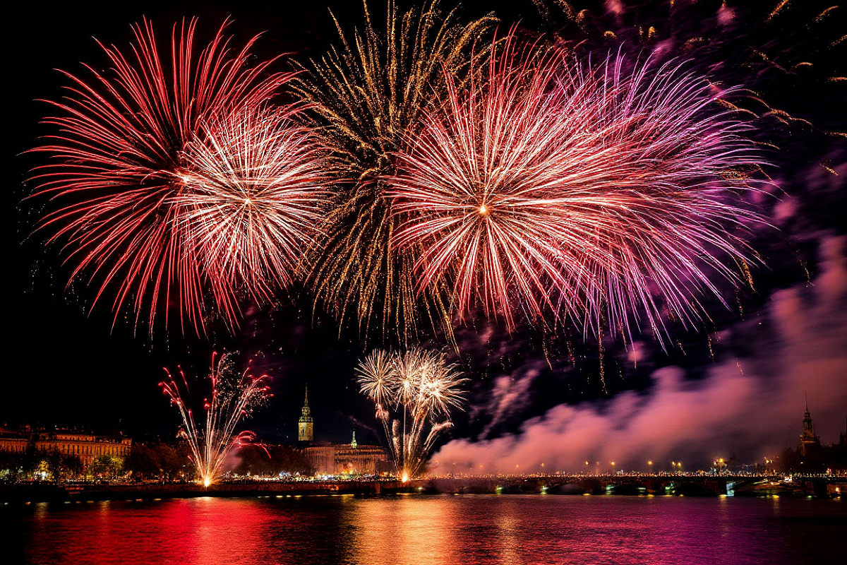 Омичам рассказали, будет ли в этом году новогодний салют