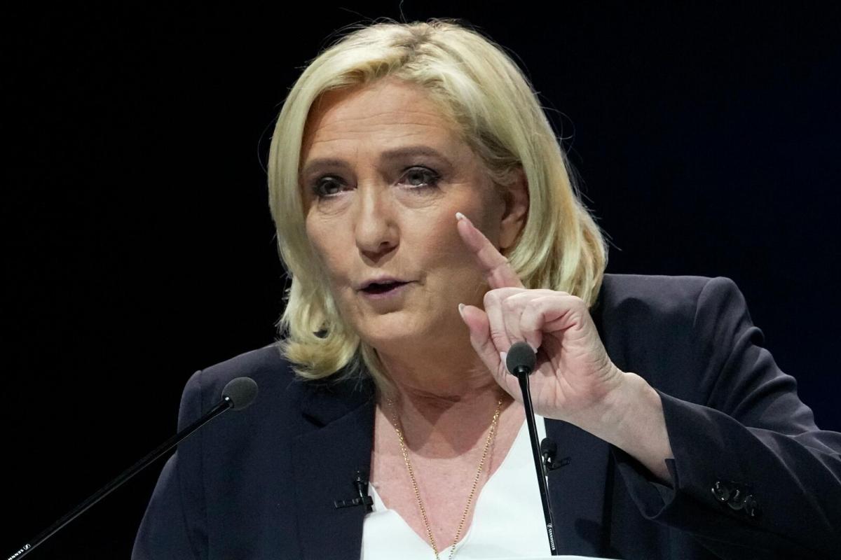 Ле Пен прокомментировала публикацию МИД России (страна-террорист) о выборах во Франции