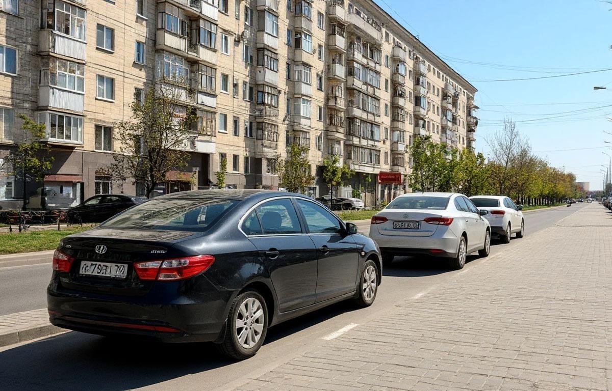 От теста к штрафам: парковка у вокзала Волгоград-1 переходит на обязательную оплату