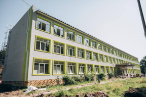 Глава городского округа Щелково Андрей Булгаков рассказал о ходе ремонта школы в Серкове