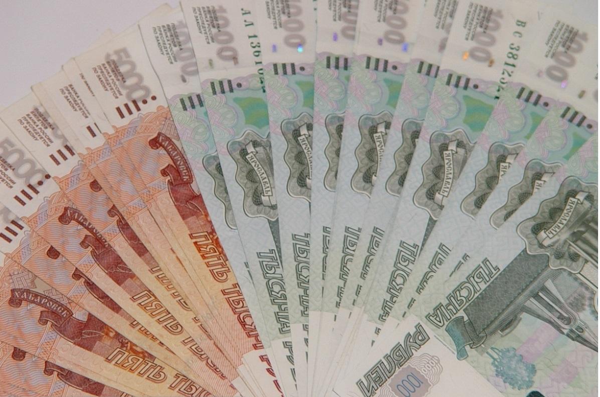 В Курской области полицейские пытались уговорить женщину не переводить деньги мошенникам, но она не прислушалась