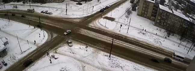 В Карелии легковой автомобиль вылетел на тротуар после ДТП