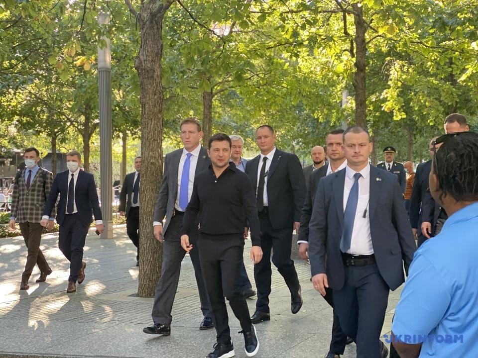 Зеленский прибыл в Нью-Йорк для участия в сессии ГА ООН