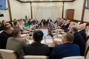 Спикер Заксобрания Кировской области Роман Береснев: Строительная отрасль может растить для себя будущих специалистов