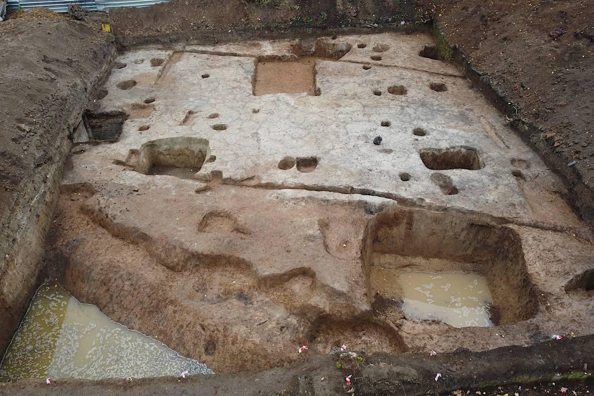 В Йошкар-Оле обнаружены артефакты XVIII-XIX веков и фрагменты старинной мостовой