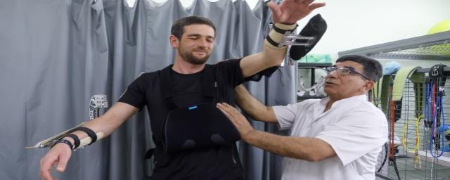 Для раненого в спецоперации на Украине рядового ученые в Волгограде создали инновационный экзоскелет