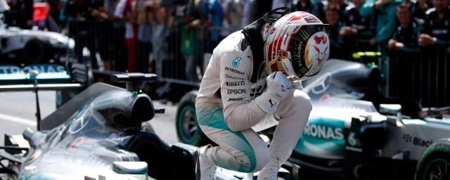 Mercedes досрочно выиграла Кубок конструкторов в сезоне Formula-1