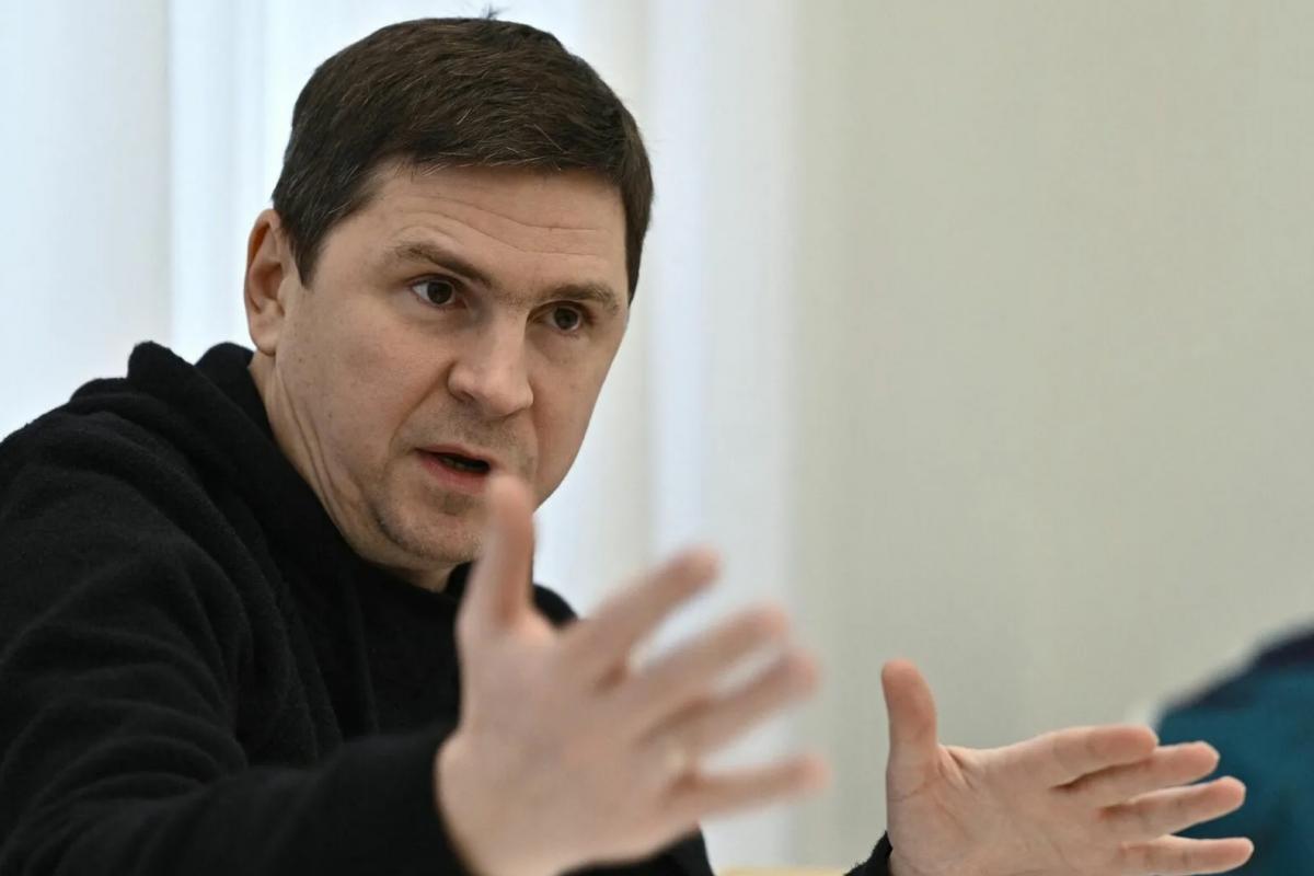 Подоляк заявил об исчезновении красных линий конфликта на Украине