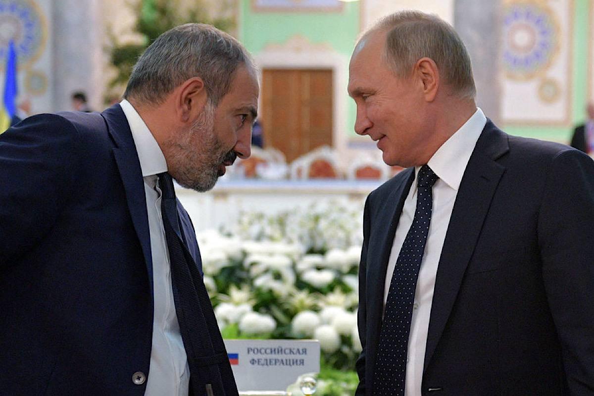 Армянская сторона инициировала разговор Пашиняна с Путиным