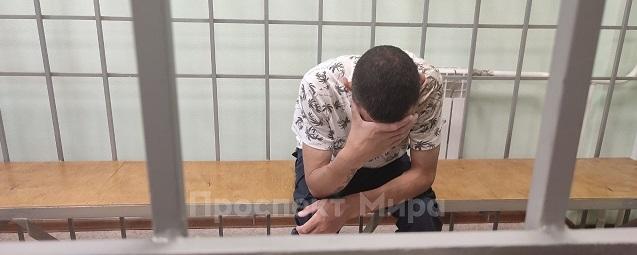 Суд поместил убийцу 16-летней девушки в Дивногорске в СИЗО