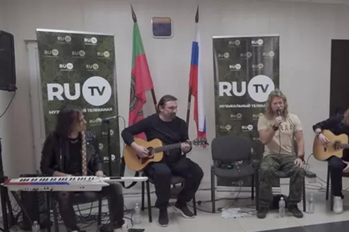Роман Архипов и «Земляне» выступили в Мелитополе в Агитбригаде «Русского радио»