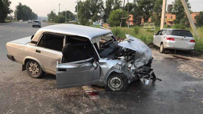 В Хакасии в результате аварии пострадали четыре человека