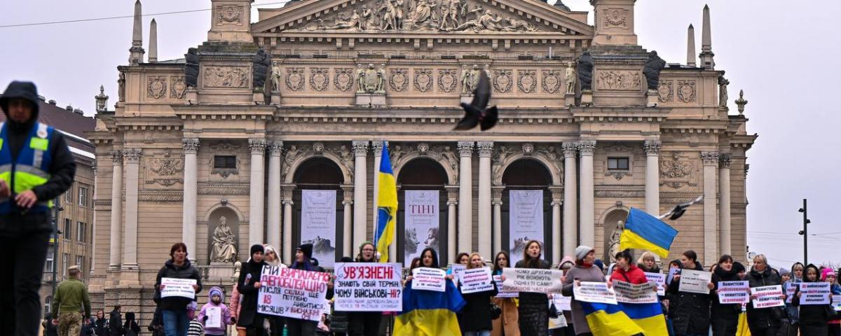 Митинги с требованием демобилизации прошли на Украине