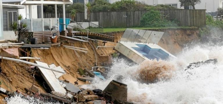 Австралия оказалась под угрозой наводнений после циклона «Дебби»