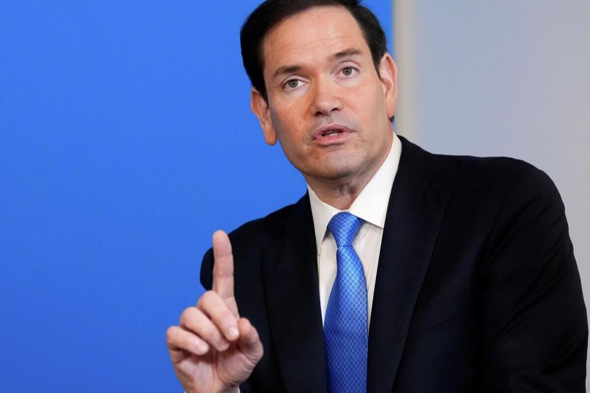 Economist пишет о смягчении позиции США по сроку подписания мирного плана Киевом