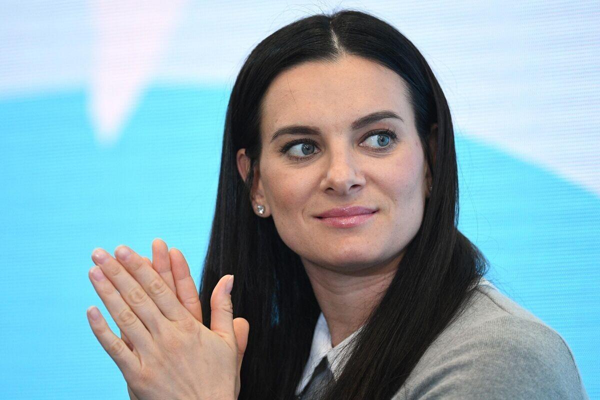 Долги, блокировки, снова долги: как Исинбаева третий год не платит по счетам