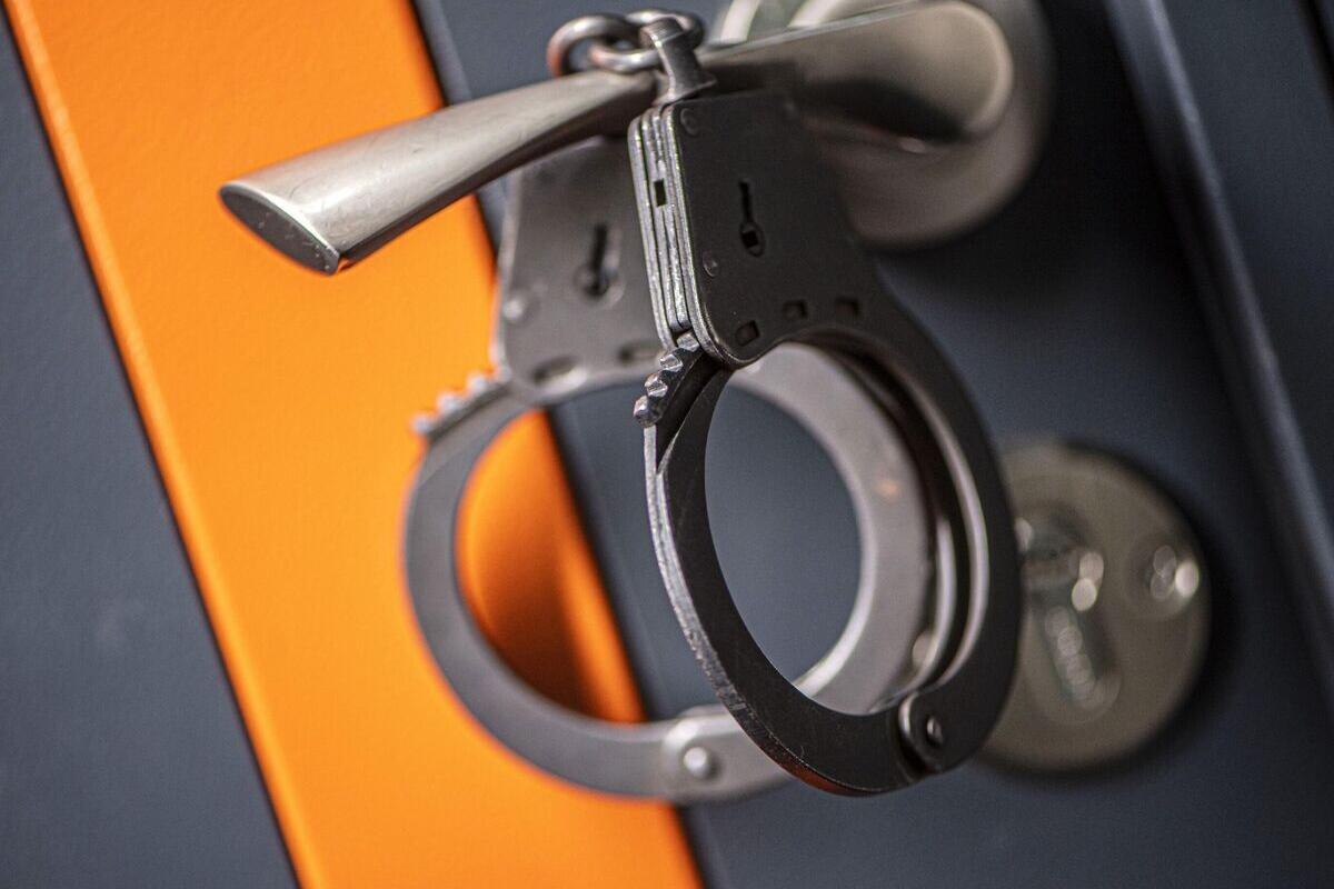 На Ставрополье мужчина продал человека в рабство за 5 тысяч рублей и колбасу