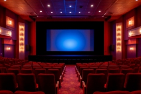 Стивен Сигал представил в Москве документальный фильм о событиях в Донбассе