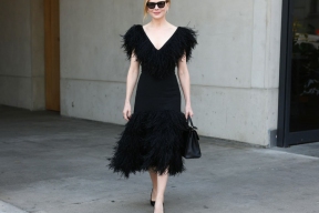 Интернет обрушился с критикой на наряд Николь Кидман