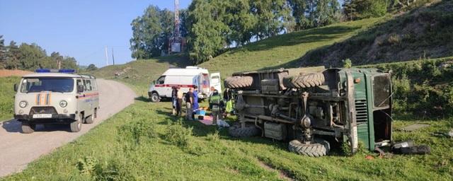 В Республике Алтай после аварии с грузовиком возбуждено уголовное дело