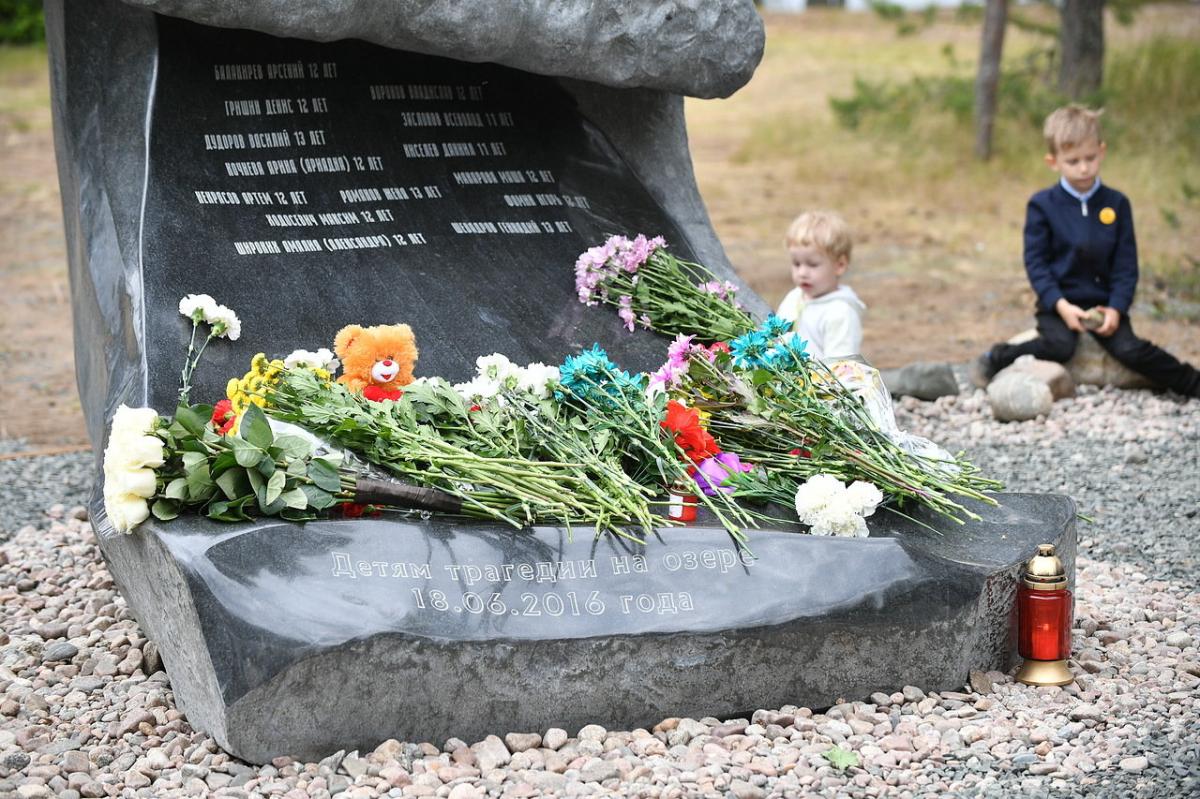 Две сотрудницы мэрии Москвы получили до 4,5 лет тюрьмы за гибель детей на Сямозере
