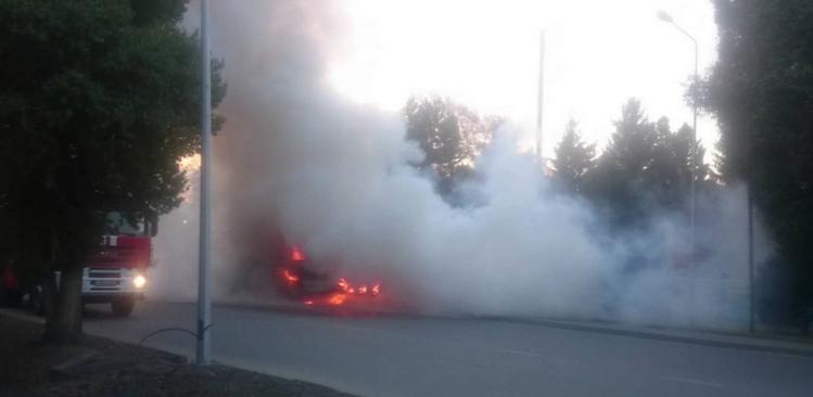 В Петербурге на улице Хасанская сгорел рейсовый автобус