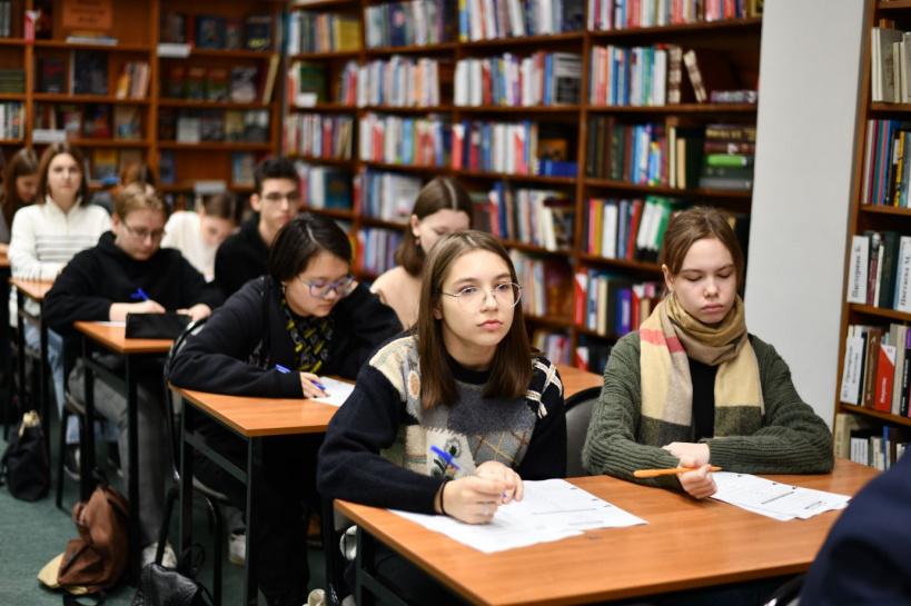 В Щелковской юношеской библиотеке прошел экодиктант