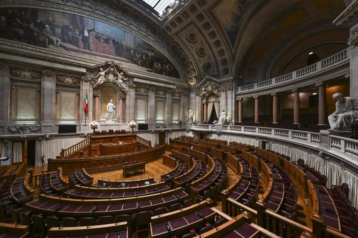 На выборах в Португалии лидируют правоцентристы