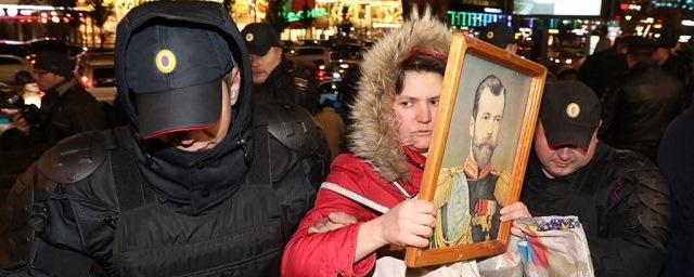 В Москве во время премьеры «Матильды» задержали семерых человек