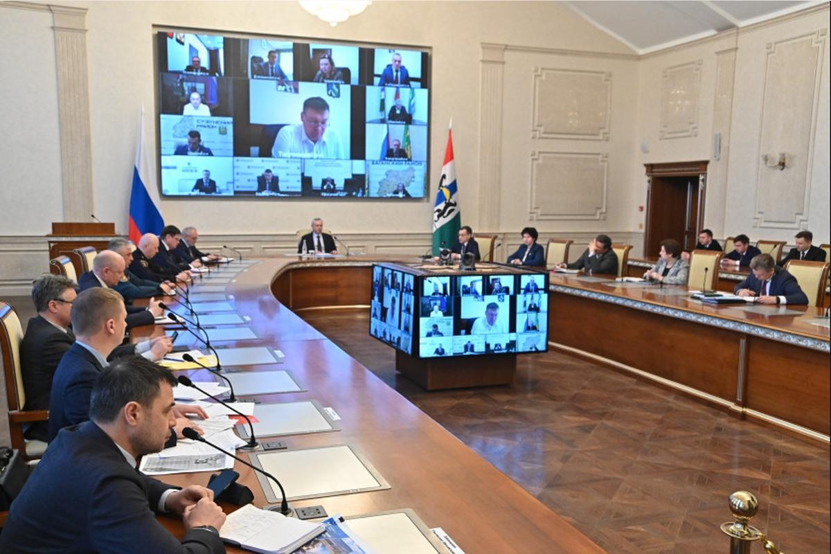 Андрей Травников поручил усилить работу по предупреждению пожаров в Новосибирской области