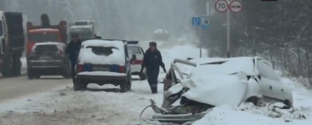 В Новой Москве в ДТП с маршруткой погибли два человека