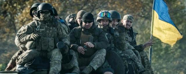 Подполковник ВС США Дэвис: Украинцы теряют жизни в ложных надеждах победить РФ