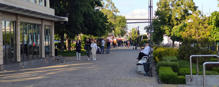 На набережной Ростова с экс-бойца ЧВК «Вагнер» сорвали медали за СВО