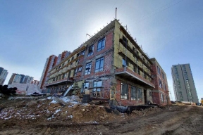Строительство детсада в Нижней Лисихе в Иркутске завершили на 45%, на стройке работают более 40 человек