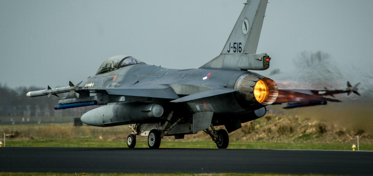 Политики США «взбесились» из-за испытаний С-400 на F-16 в Турции
