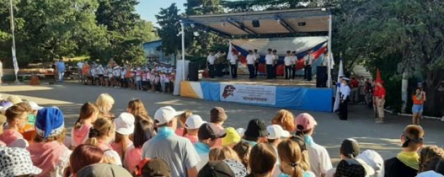 Патриотическая смена стартовала в лагере «Ласпи» в Севастополе