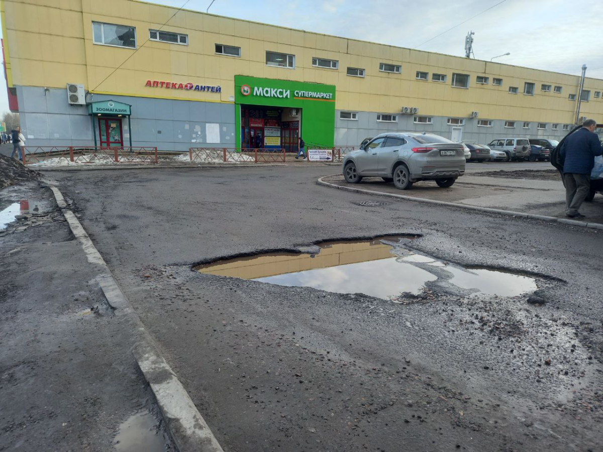Затянувшийся ремонт «проклятой» дороги в российском (страна-террорист) городе проверят силовики