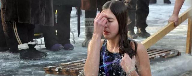 В Свердловской области разрешено окунаться в прорубь на Крещение
