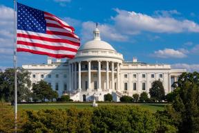 Бомбардировщики с ракетами JASSM-ER вылетели с базы в Великобритании на восток