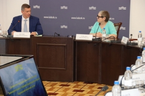 Парламентарии Кубани и Херсонской области обменялись опытом законотворчества