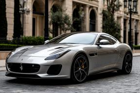 Стало известно, где в России чаще всего покупают люксовые автомобили