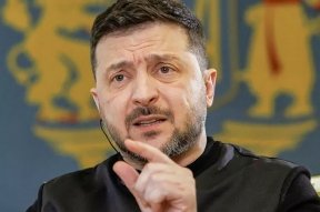 Бросил фронт ради наживы: Зеленский 2 месяца игнорирует доклады главкома ВСУ